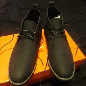 NEW BLACK BOOTS FOR MEN